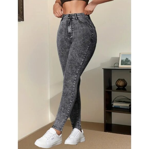 Elegant High Stretch Skinny Jeans – Button Detail, Cotton Blend Denim - Picture 5 of 5